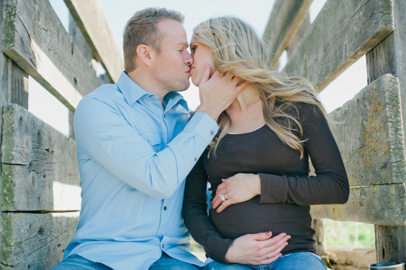 Rustic maternity shoot